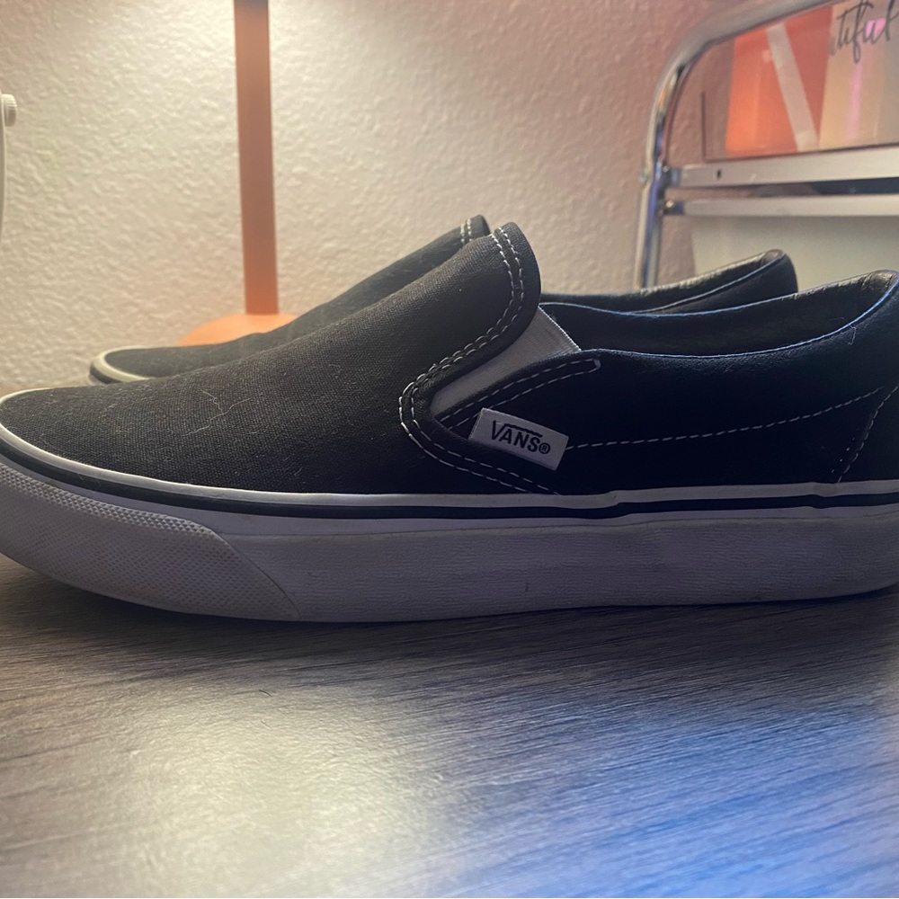 Black vans slip one